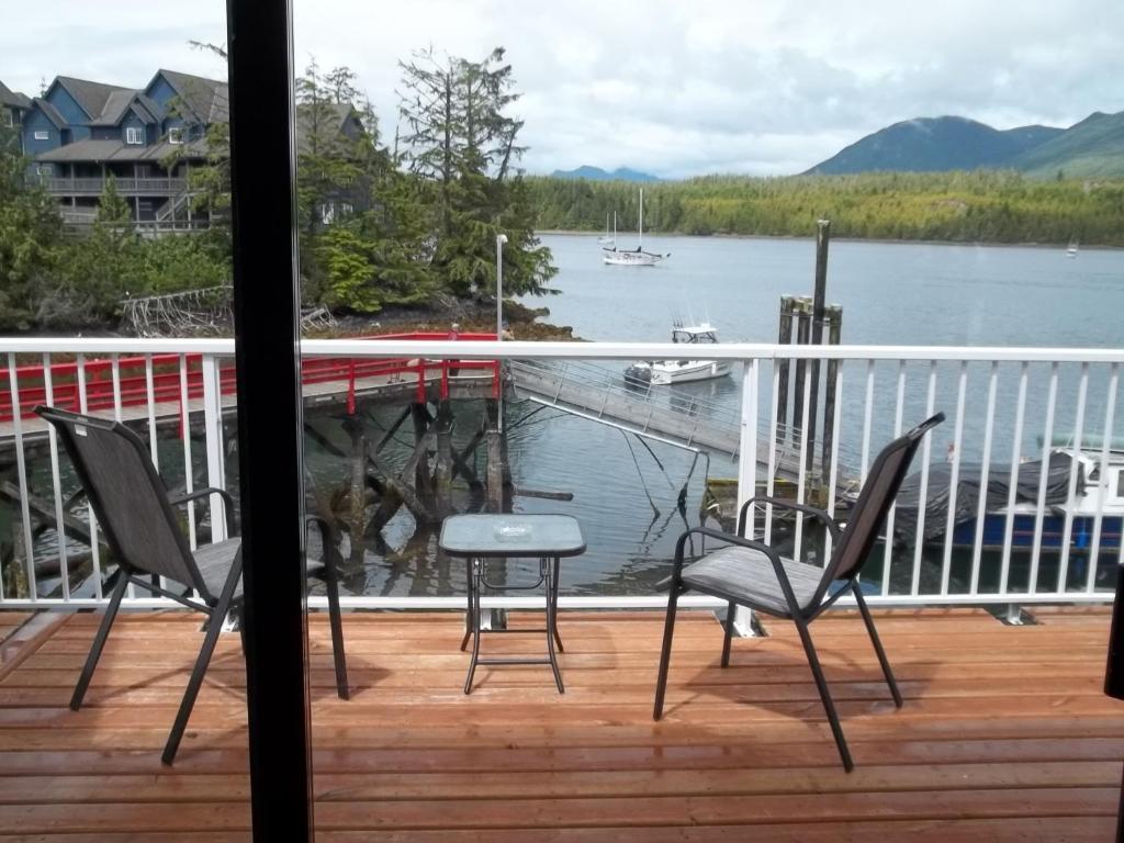 Bayshore Waterfront Inn Ucluelet Eksteriør bilde