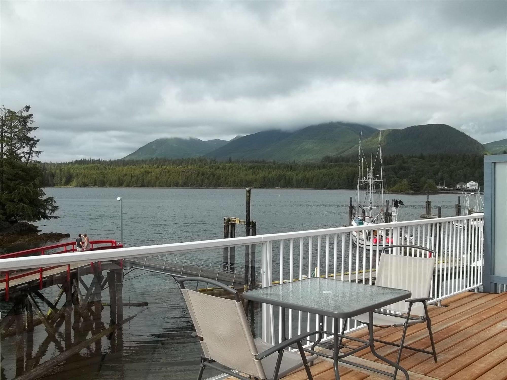 Bayshore Waterfront Inn Ucluelet Eksteriør bilde