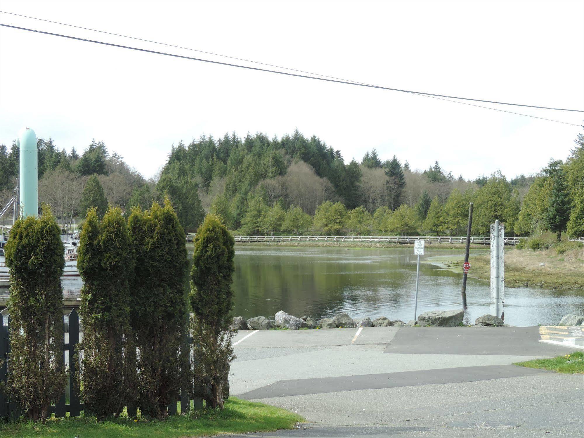 Bayshore Waterfront Inn Ucluelet Eksteriør bilde